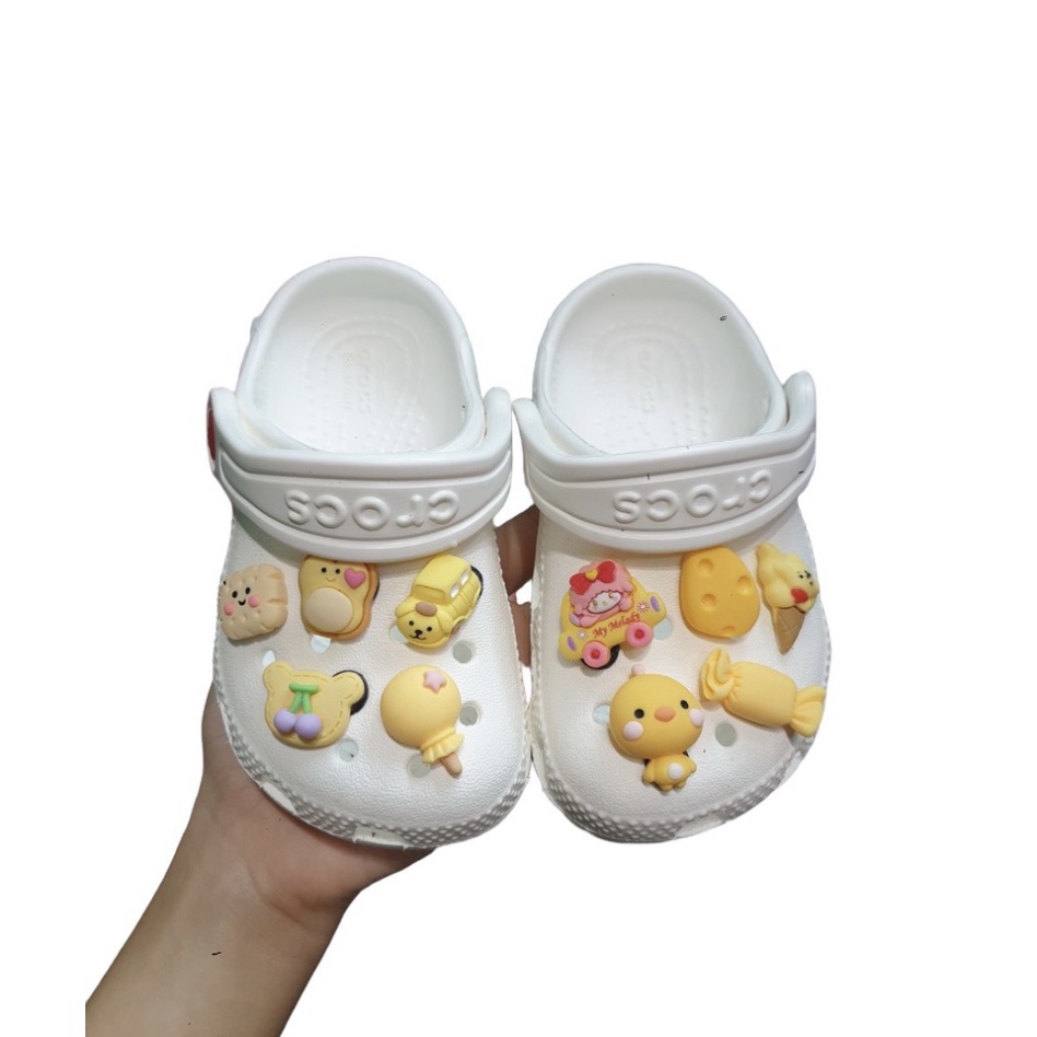 Depcrosss Sục cross cá sấu trắng full charm cho bé hàng xuất dư