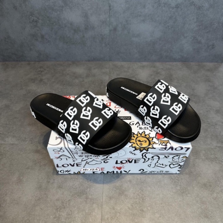 Dép nam nữ DG Dolce chữ nổi quai cao su size 36-43