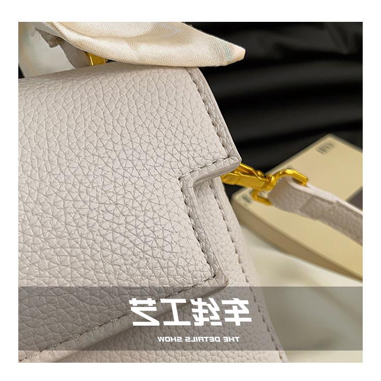 Túi Đeo Vai Phong Cách Mới Năm 2023 Dễ Phối Đồ Phong Cách Mới 2023