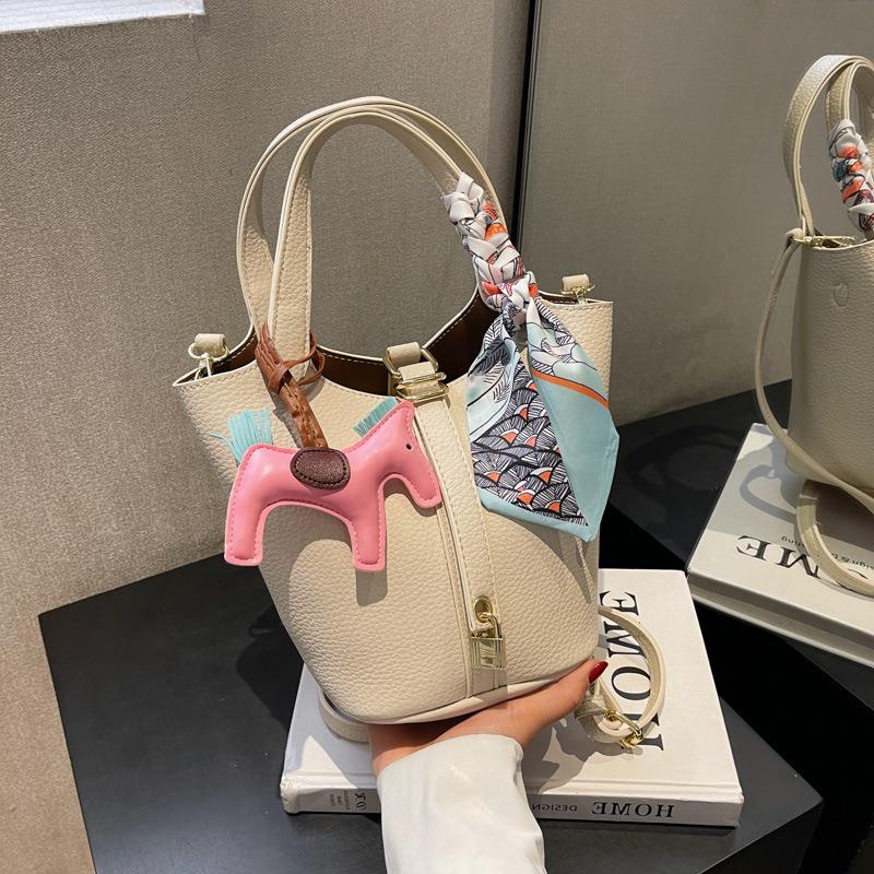 Túi Đeo Vai Phong Cách Phương Tây Thời Trang Cao Cấp Hàng Mới 2023 Dành Cho Bạn Nữ 2023