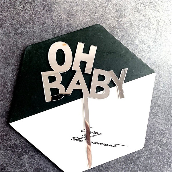 Topper mica OH BABY chữ in bạc