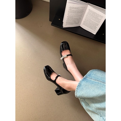 Giày búp bê  Mary Jane mũi tròn gót vuông đính đá hạt sáng cho nữ mang bít gót 2023