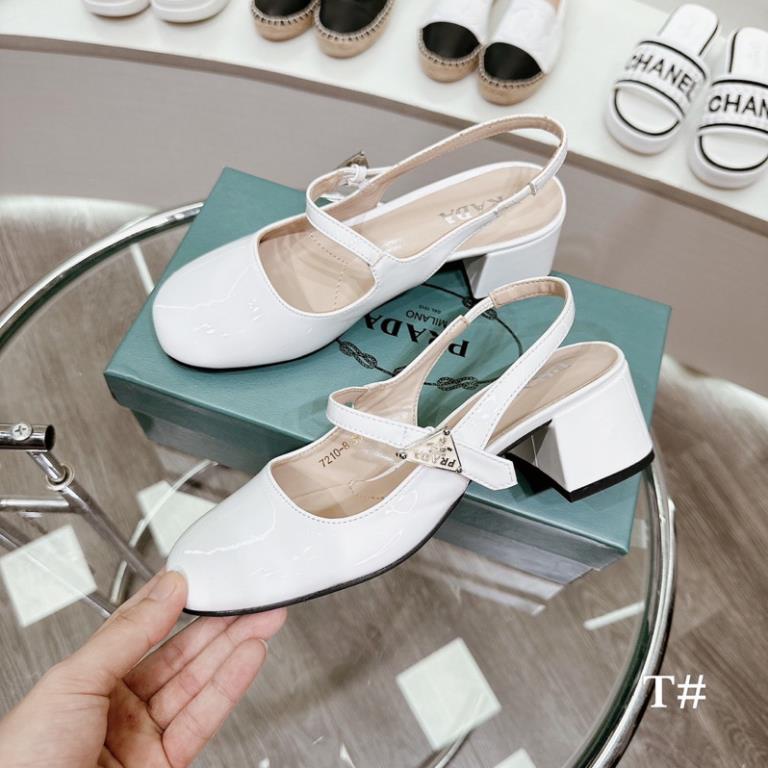 Sandal Prada Bóng Trắng Đen Full Size 35-39  -  By Anh Dinh Phuong