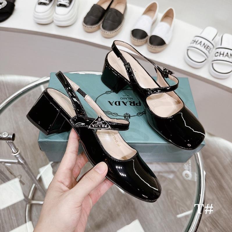 Sandal Prada Bóng Trắng Đen Full Size 35-39  -  By Anh Dinh Phuong