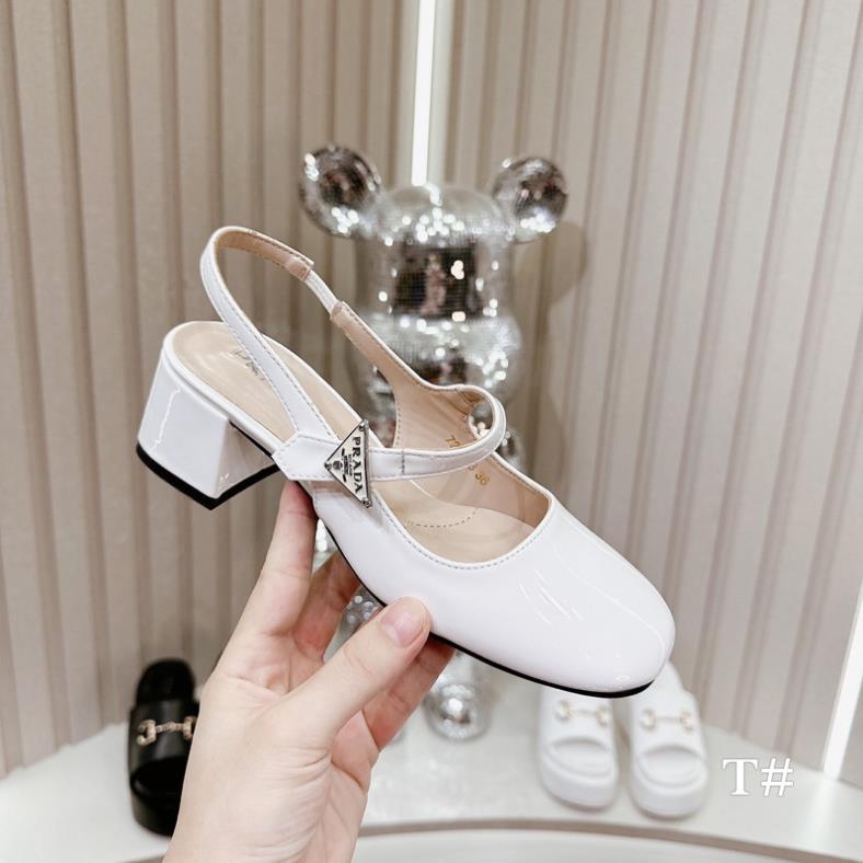 Sandal Prada Bóng Trắng Đen Full Size 35-39  -  By Anh Dinh Phuong