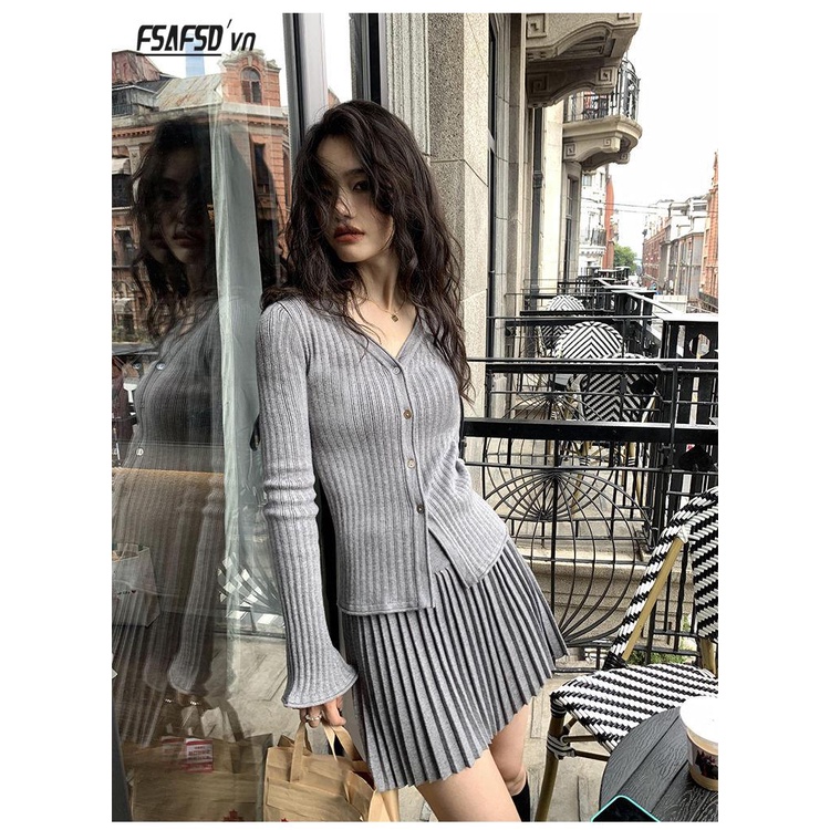 Set Áo Len Cổ v Dài Tay + Chân Váy Lưng Cao Thời Trang Nữ