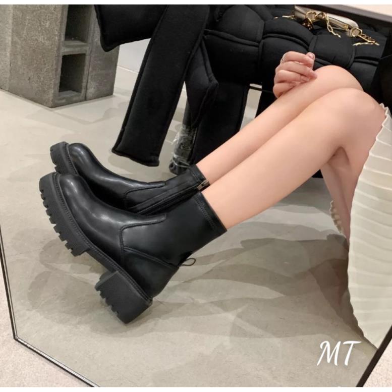 Boot Da Lửng Trắng Đen Full Size 35-39  -  By Anh Dinh Phuong