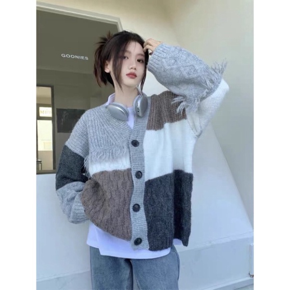 ÁO CARDIGAN DỆT KIM DÁNG RỘNG PHỐI MÀU THU ĐÔNG