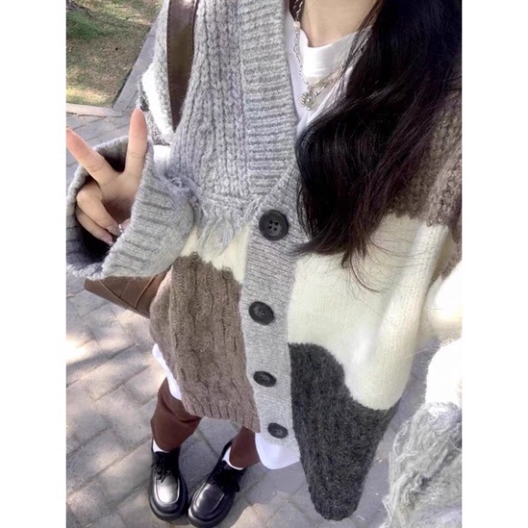 ÁO CARDIGAN DỆT KIM DÁNG RỘNG PHỐI MÀU THU ĐÔNG