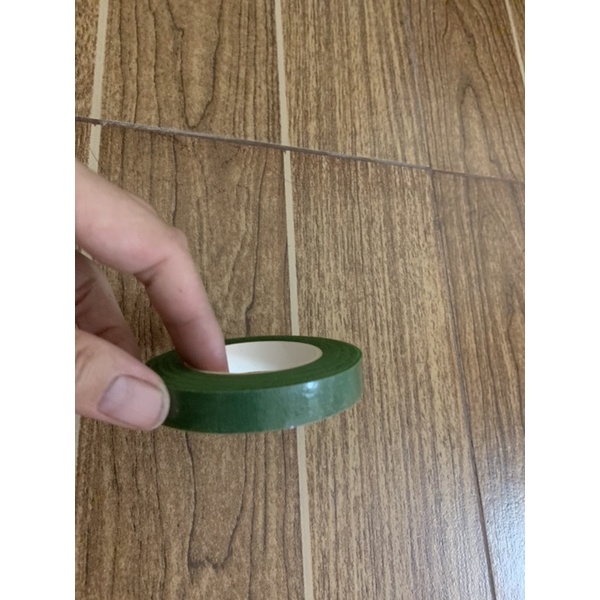 Cuộn băng quấn cành