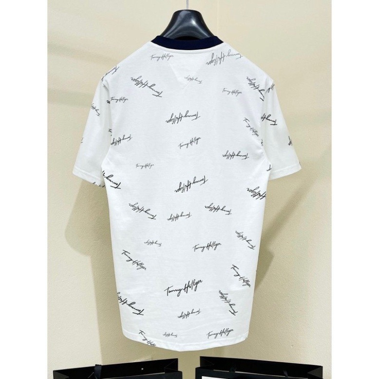 Áo thun Tommy_Hilfiger nam nữ in vạch sọc đen trắng đỏ chữ kí quanh áo. Áo Thun Unisex Form Rộng Siêu Hot nhất hiện nay