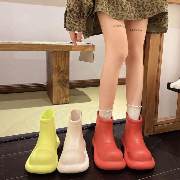Ủng Đi Mưa Màu Sắc Ngọt Ngào Chống Trượt Không Thấm Nước Thời Trang Thu Đông Cho Nữ