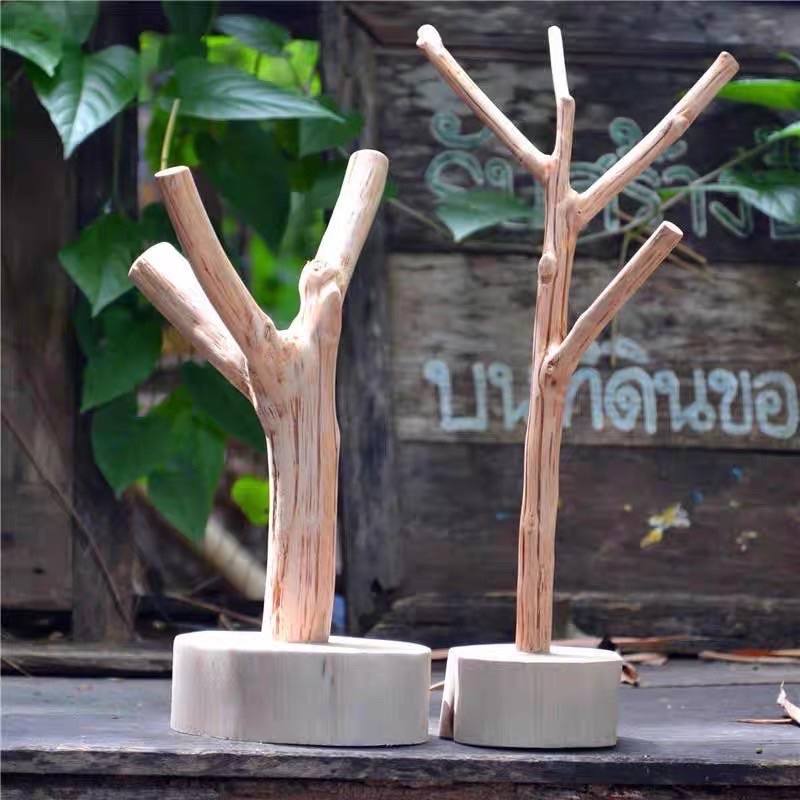 Cành cây khô tự nhiên có đế dùng trang trí phòng quán cafe