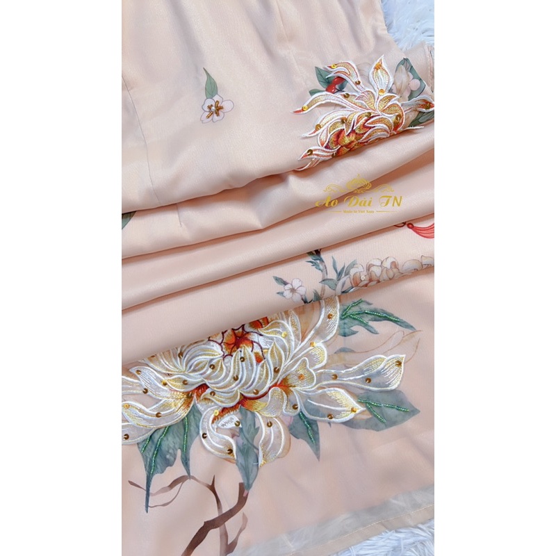Áo dài cách tân 4 tà Khuê Cúc voan tơ mềm mại thêu đính kết thủ công