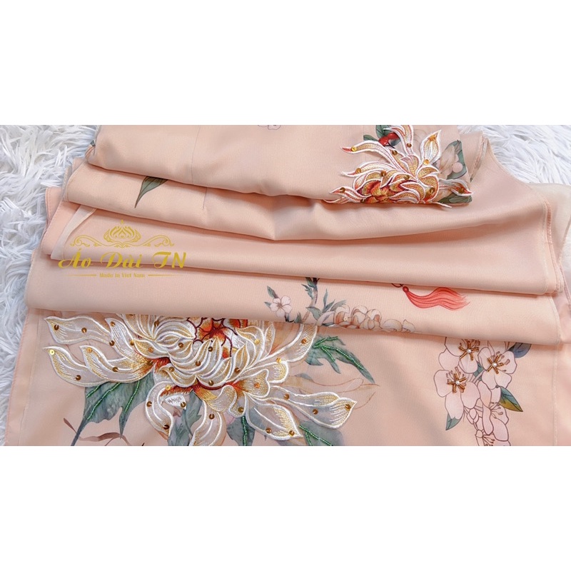 Áo dài cách tân 4 tà Khuê Cúc voan tơ mềm mại thêu đính kết thủ công