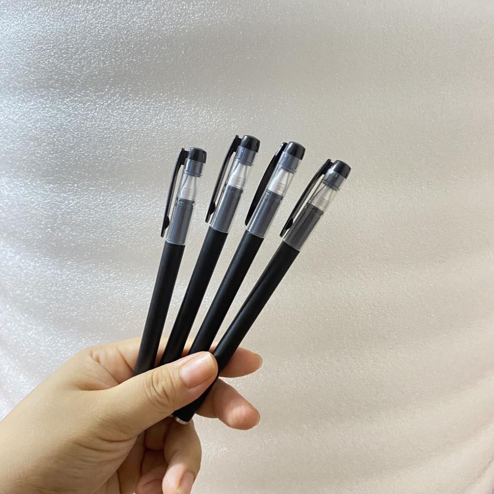 Bút chép kinh_Bút bi viết chữ đẹp ngòi 0.5mm mực Gel có nắp mực đen.