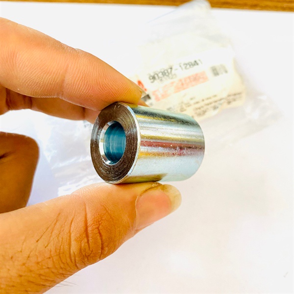 Cục căn bánh sau Sirius Zin Yamaha - 9038712841