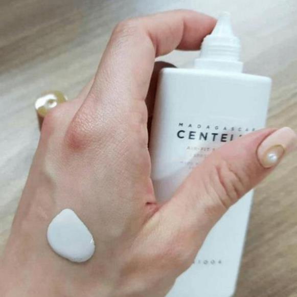 Kem Chống Nắng Skin1004 Madagascar Centella Air-fit Suncream Plus SPF50+ " 50ml "