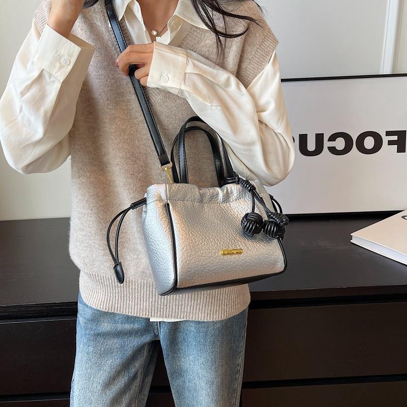 Túi Đeo Chéo Phong Cách hong kong Cổ Điển Mẫu Mới 2023 Thời Trang Mùa Hè 2023 Dành Cho Nữ
