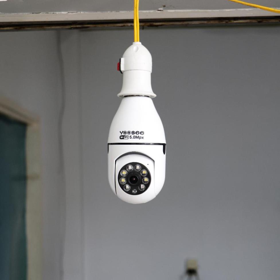 Camera bóng đèn Yoosee 8Led - 5.0MP, xoay 360 độ, giám sát toàn cảnh, đàm thoại 2 chiều, bảo hành 12 tháng | BigBuy360 - bigbuy360.vn