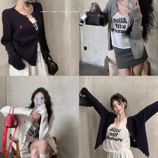 Áo khoác cardigan len vặn thừng thêu ngựa form rộng