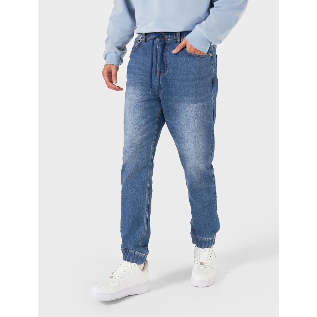 Quần jeans nam CANIFA chất liệu cotton pha, phom regular 8BJ22W002