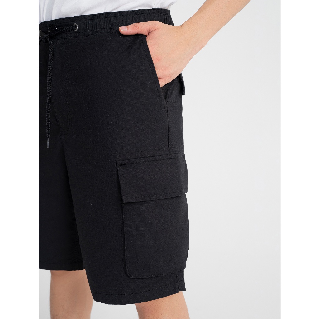 Quần sóoc nam CANIFA chất liệu cotton spandex, cạp thường có cúc, túi ốp 2 bên 8BS22S017