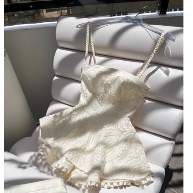 Set COLIN Ren Hai Dây Bính Hở Lưng+ Chân Váy