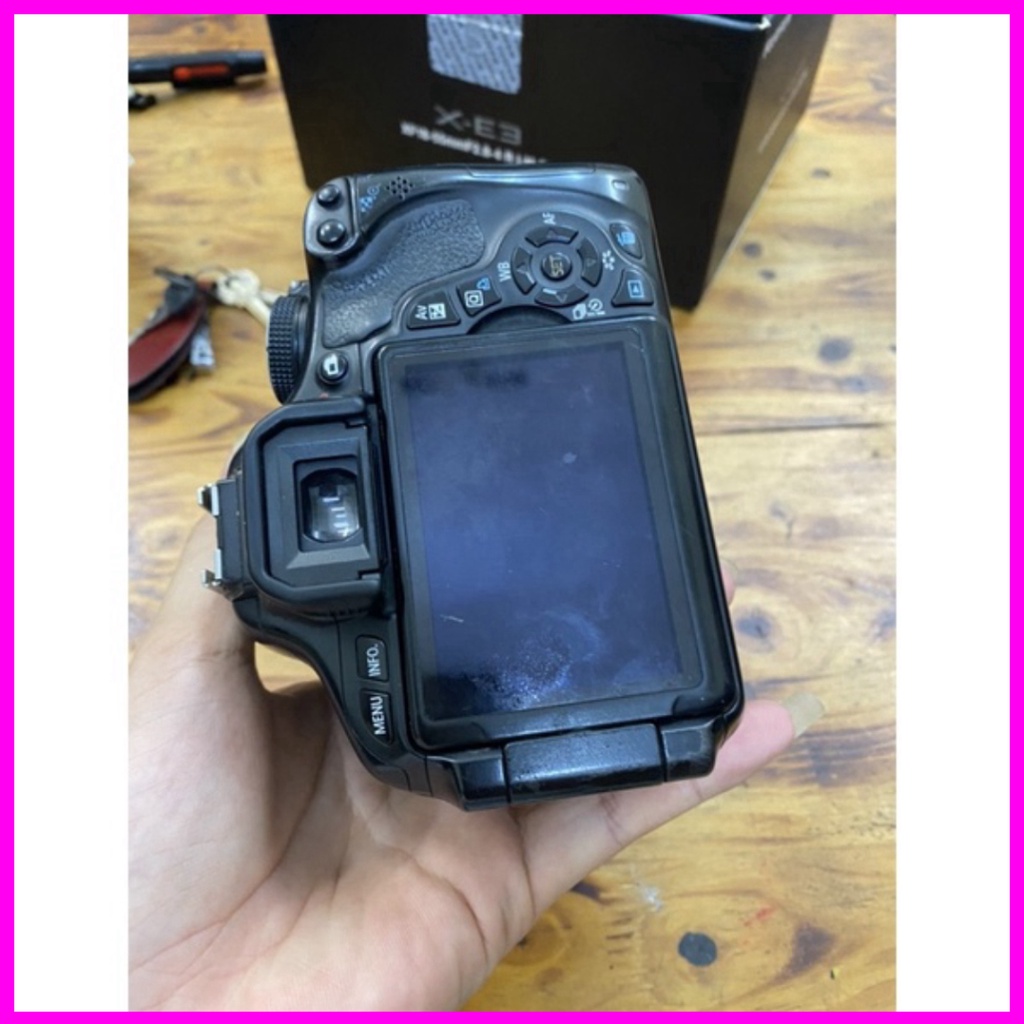 Máy ảnh canon 600D và 18-55 hàng cũ thanh lý