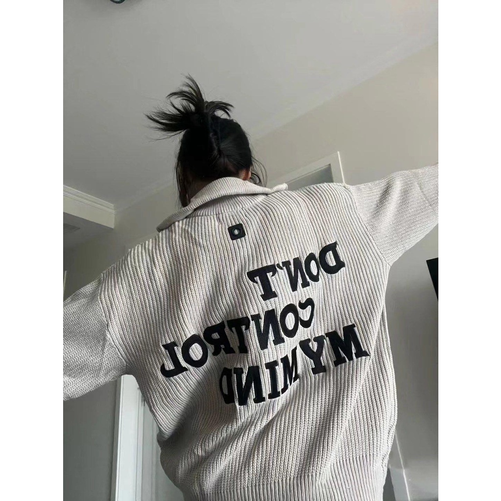 Áo Len Cổ Lọ Dáng Rộng Thêu Họa Tiết Phong Cách Nhật Bản Thời Trang Thu Đông Cho Nữ