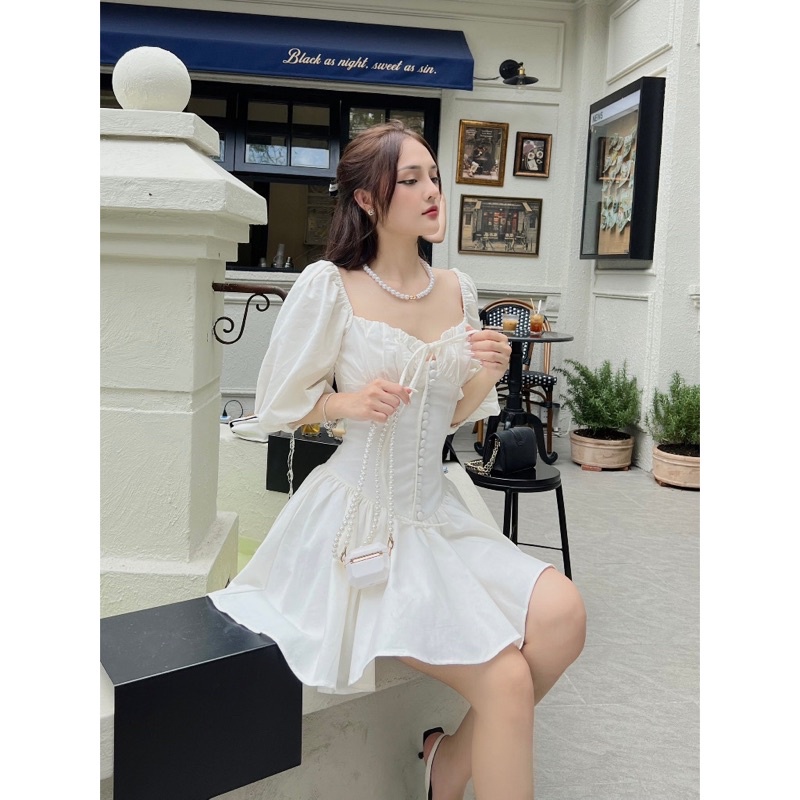 Đầm Trắng Coqui