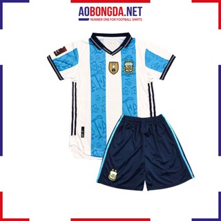 Bộ quần áo bóng đá Argentina sọc xanh trắng chất thun co giãn, form rộng rãi thoải mái