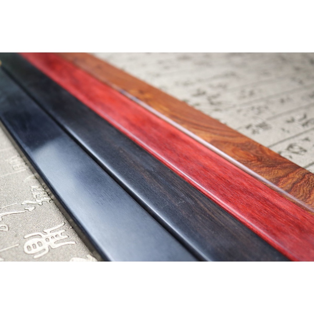 Thước Gỗ Đàn Hương Màu Đỏ Phong Cách Trung Hoa Dùng Trong Nhà