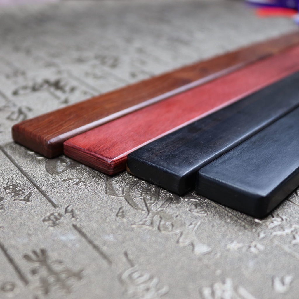 Thước Gỗ Đàn Hương Màu Đỏ Phong Cách Trung Hoa Dùng Trong Nhà