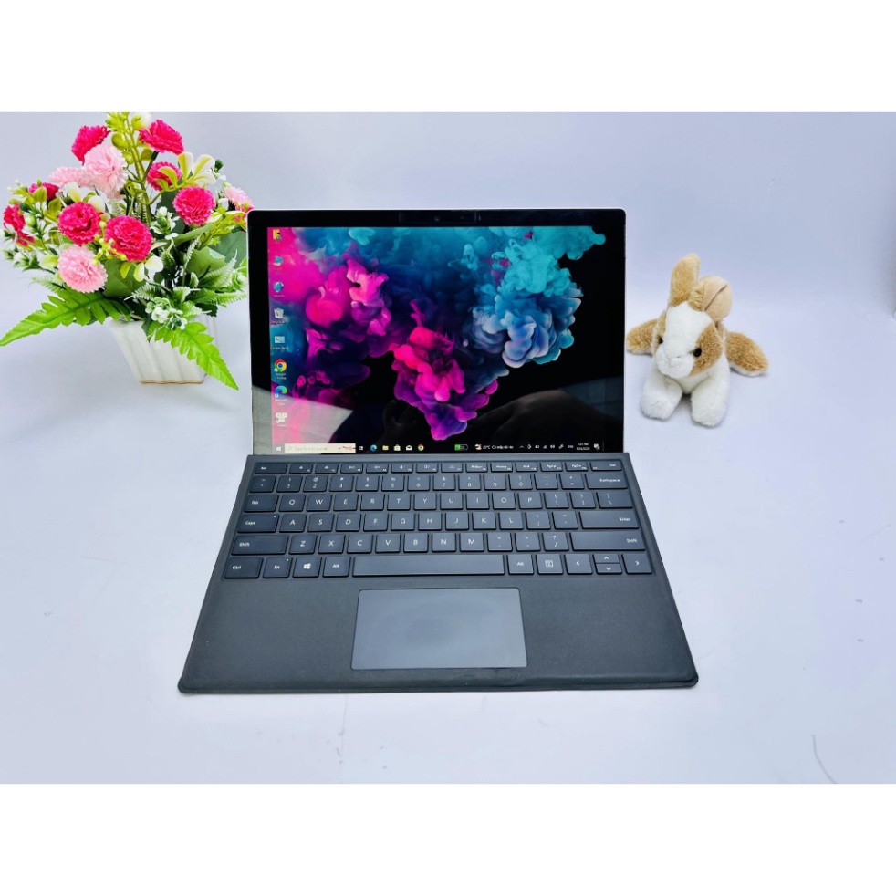 Máy tính bảng kiêm laptop Microsoft Surface Pro 5 Tablet  i5/ RAM 8GB/256GB/12.3" chuẩn màu sRGB -Shop uy tín