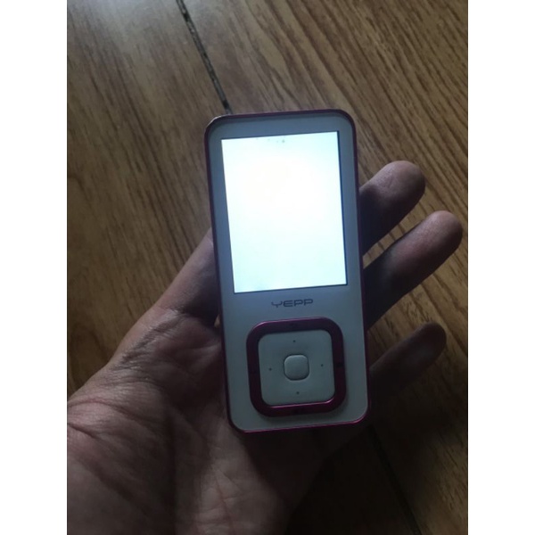 Bán xác máy nghe nhạc Samsung YP-Q3