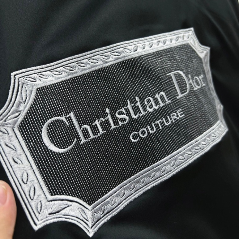 Áo khoác bomber nam nữ CD vải gió trơn thêu logo chữ sau lưng bo ống chun 2 lớp dày dặn đơn giản AK39P