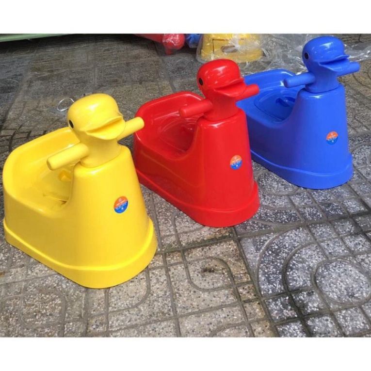 Bô vệ sinh cho bé hình con vịt dễ thương, bô cho bé hình con thỏ nhựa Việt Nhật