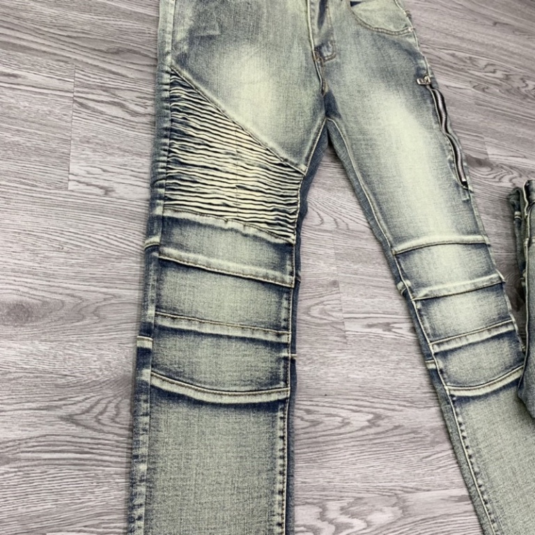 Quần Jean Xanh Nam Phối Nhăn Khoá Đùi Bất Đối Xứng Siêu Sang QJ18P