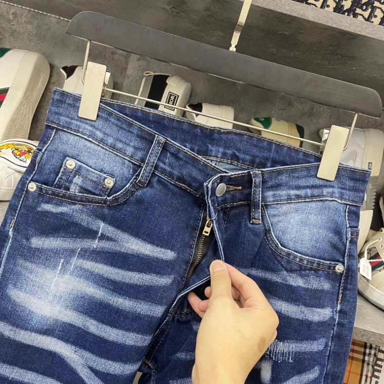 Quần jean bò nam Dsq2 slimfit xanh wash kẻ bạc trơn dập nổi chữ ICON đen sau đùi đơn giản basic QJ302P