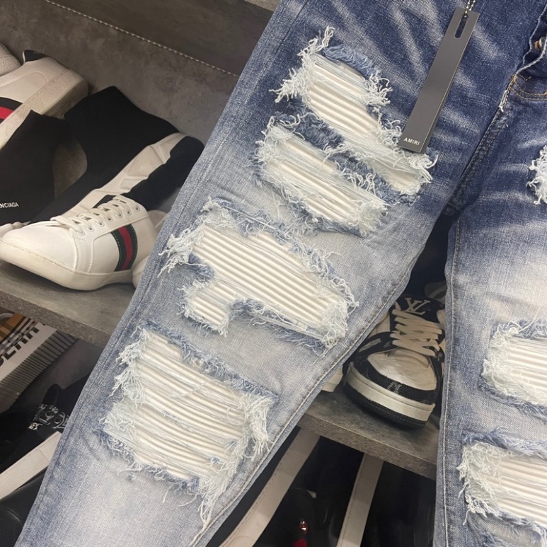 Quần jean bò nam Amiri slimfit xanh bạc rách tua vá da nhăn trắng dọc đùi gối 4 cúc chữ cao cấp QJ262P