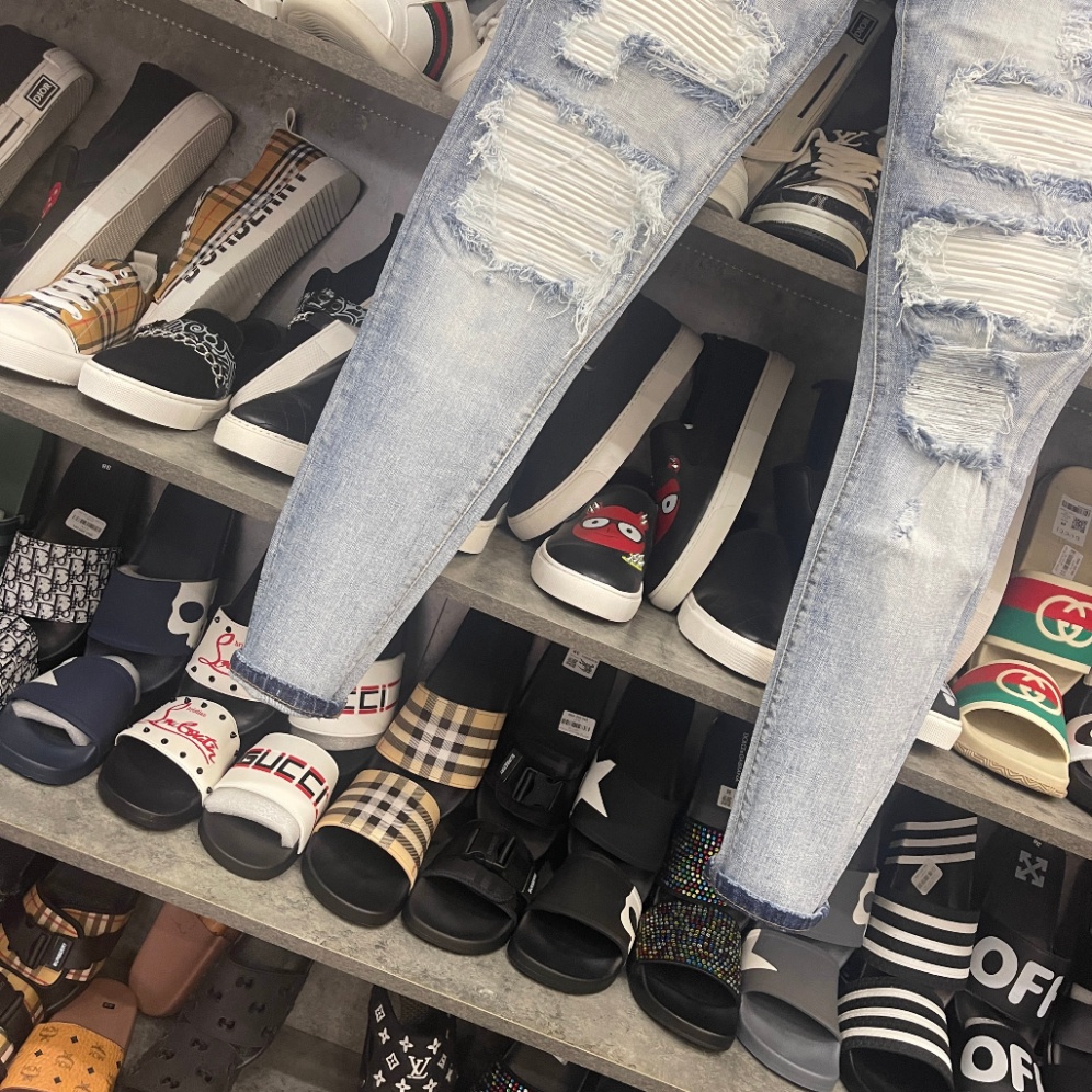 Quần jean bò nam Amiri slimfit xanh bạc rách tua vá da nhăn trắng dọc đùi gối 4 cúc chữ cao cấp QJ262P