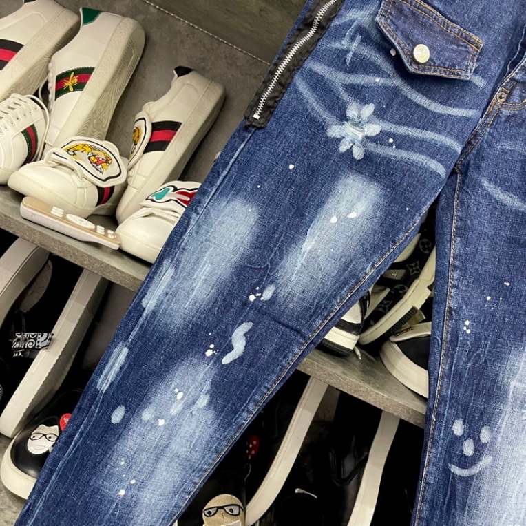 Quần jean bò nam Dsq2 biker slimfit xanh bạc thêu khoá zip viền nắp túi phối dập nhăn 3D 4 cúc cài QJ328P