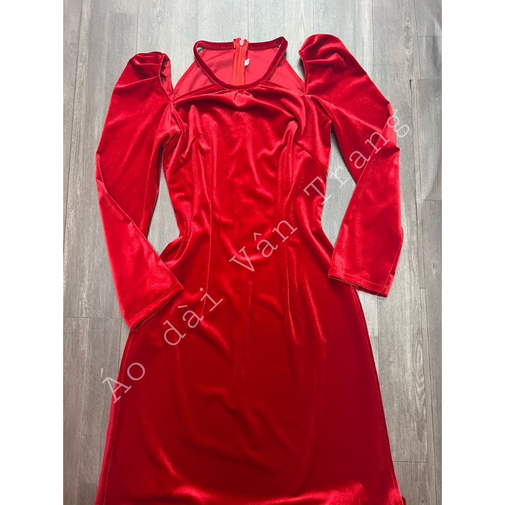 Áo dài nhung cổ yếm xẻ cách tân, áo dài nữ phù hợp lễ Tết, tay bồng nhẹ nhàng hàng may sẵn VT12 Traz