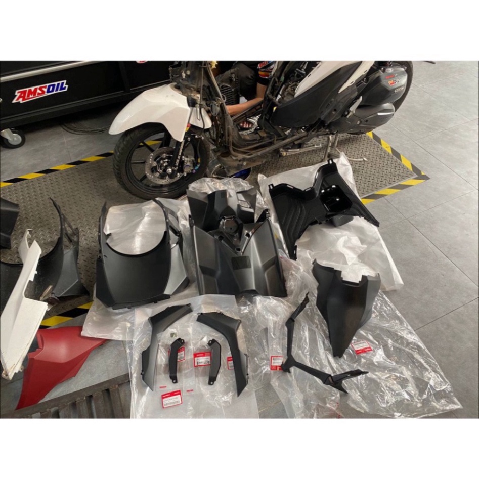 Bộ nhựa nhám VARIO đời 2018 - 2021 125/150 nhập chính hãng Honda