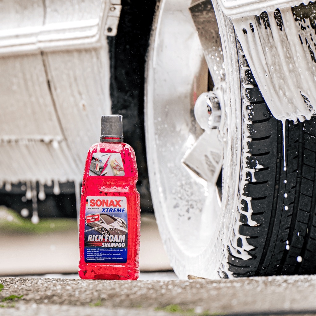 Xà bông rửa xe siêu bọt Rich Foam Shampoo Xtreme Sonax 248300 1lit - Tốc Độ 247, Dùng được với bình tạo bọt, máy tạo bọt