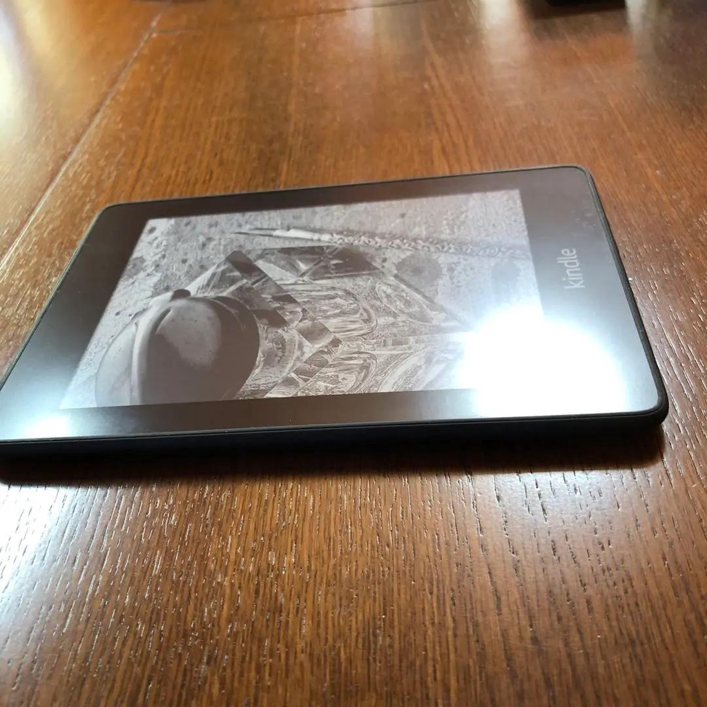 Máy đọc sách Kindle Paperwhite gen 4 10th 8g CODE 4551