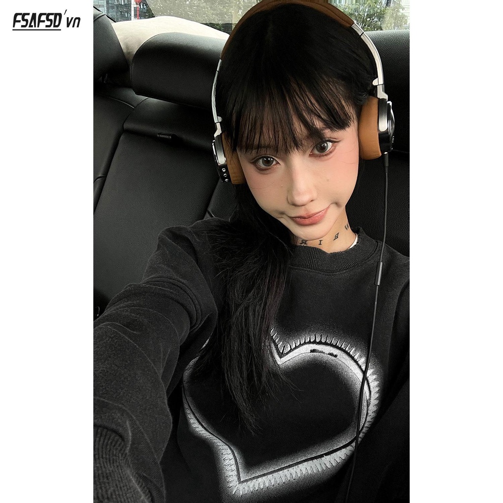 Áo Thun Nỉ Cổ Tròn In Hình Trái Tim Phong Cách Mới Mùa Thu 2023