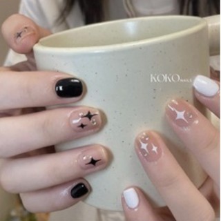 Nail box siêu ngắn trắng đen
