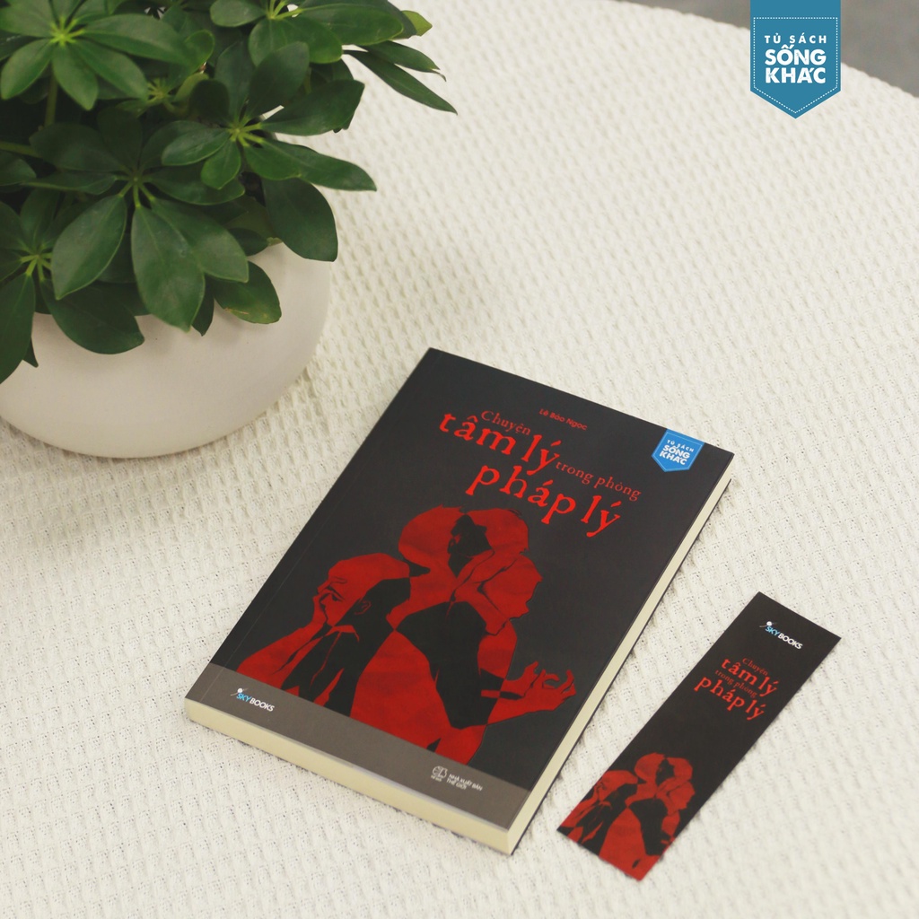 Sách - Chuyện Tâm Lý Trong Phòng Pháp Lý - AZVietNam